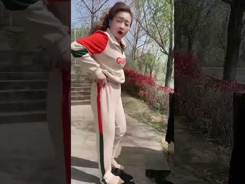 Kind woman help #motivation #positivevibes #lnspiration