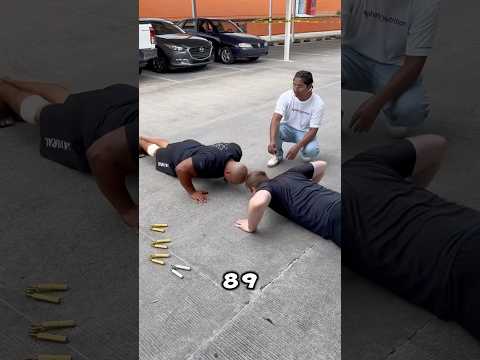 Policía culturista #inicio #challenge #retofit #gym #retofitness #shortsfeed #timoyerick #gdl