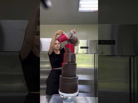 When Cake Decorating Goes Wrong #trendingshorts