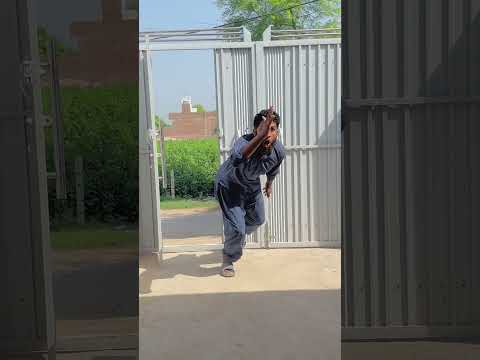 Ghareeb Baba ki madad#india #asia #trending #ytreel #shortsreel #uk