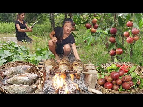 Found Cherries fruit and Fish in the lake for survival food, Fish roasted tasty for dinner