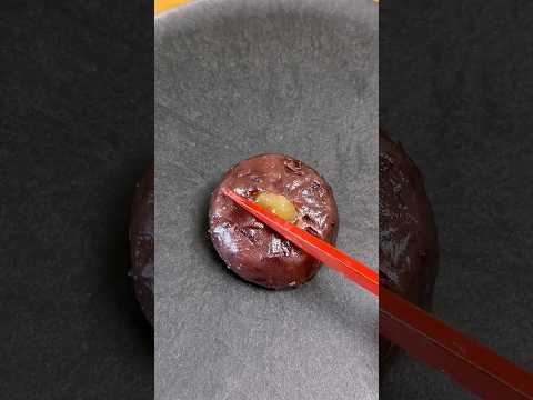 Wagashi Unboxing ASMR: Satisfying Cut Sound of 'Yamazuto' (Steamed Kintsuba) #shorts #asmr #wagashi