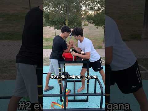 El tutorial de pulsos que me pedían 💪🏽tiene el video completo en YouTube #armwrestling #calistenia