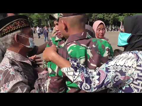 Moment haru pertemuan TNI kembar Anak petani Lolos bareng