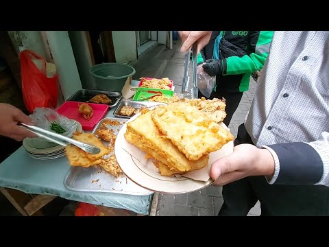 BERBURU SARAPAN LONTONG SAYUR ENAK DI DALAM GANG & GORENGANNYA YANG JUARA !! INDONESIAN STREET FOOD