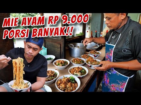 KULINERAN DI MAGETAN NEMU MIE AYAM LEGEND MURAH CUMA 9 RIBU!!