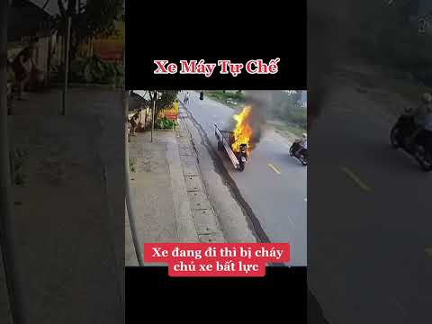 Xe tự dưng bốc cháy