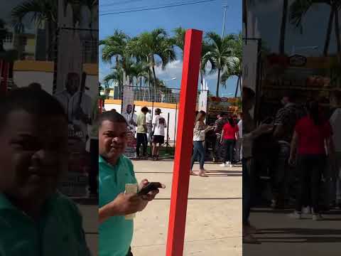 Ambiente en El Estadio Cibao antes del juego