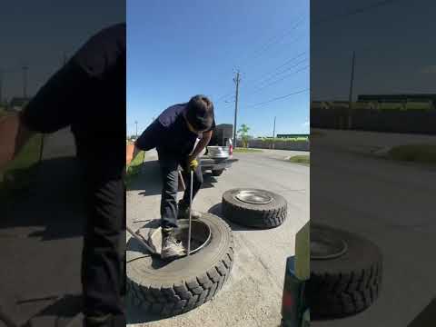 Tire Doctor Thinks On His Feet           #tiredoctor #tireguy #tires #shorts