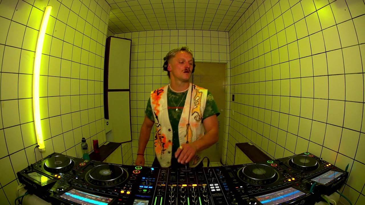 Sam Omen | HÖR – September 30 / 2025