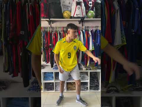 مين أفضل لاعب بل عالم?