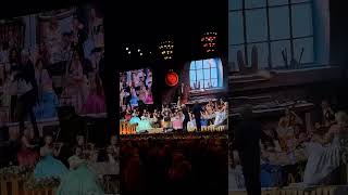 Watch till the end** Funny moment with André Rieu on Stage
