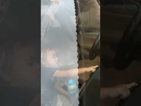 A NENÉM FICOU PRESA DENTRO DO CARRO 😱