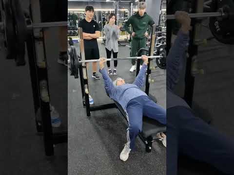 할머니 삼대 최대 몇?