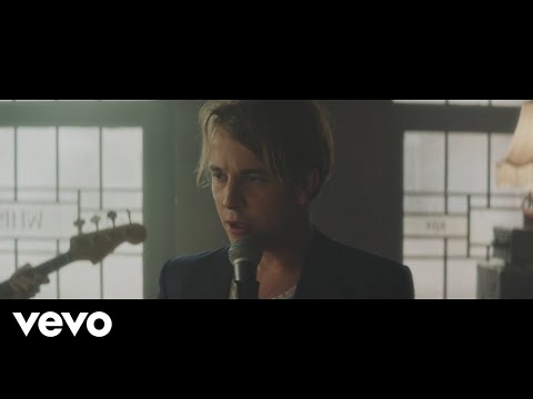 Tom Odell - Go Tell Her Now (Official Video)