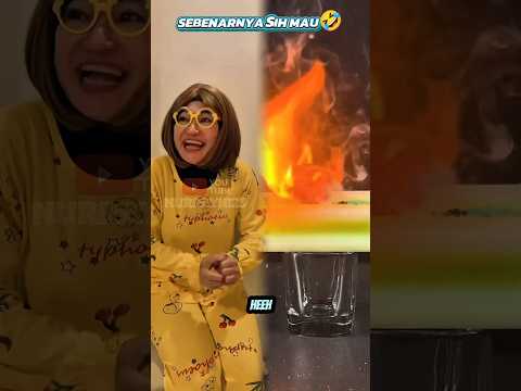 DITAWARIN MAKAN TAPI MALU MALU | CR NURRAYNI25
