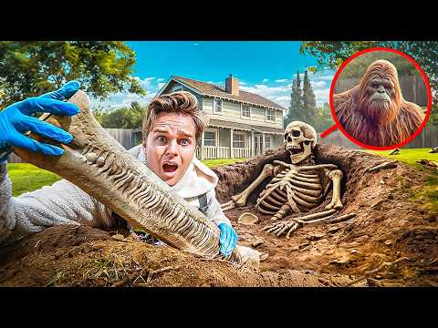 I Found GIANT BIGFOOT In My BACKYARD! (ENTIRE SKELETON REVEALED)