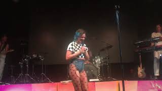 Tove Lo- hey you got drugs Live- Prague LMB