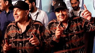 Sunny Deol Dances To Dhol Beats At Jaat Screening With Dharmendra