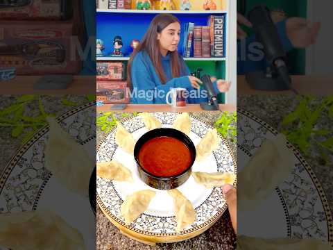 Prajakta Koli’s Favourite Nepali Momo’s Chutney Recipe #shortaday #momochutney #bhartisingh #viral
