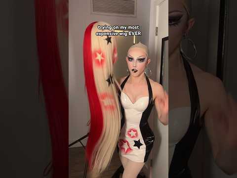 Drag queen wears the most expensive wig ever ($10k😳)