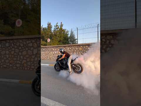 R1 🔥 #motorcycle #keşfet #yamahar1