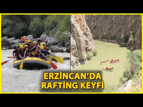 Turistlerin Karasu Nehri'nde Rafting Keyfi