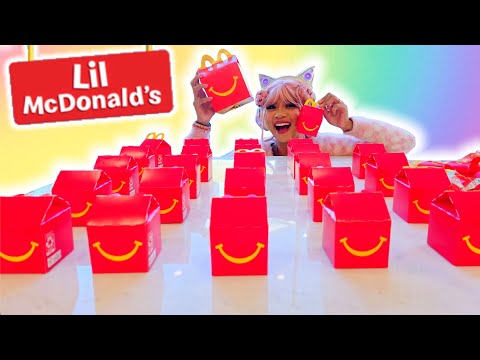 OPENING A BUNCH OF *MINI* HAPPY MEALS FROM MCDONALDS!