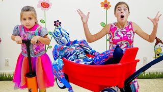 Mía construye un robot y vive aventuras mágicas con sus amigos – historia para niños