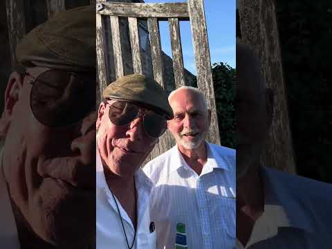 When me and Mrs J find a hidden garden and talk about nuclear in North Wales . 🏴󠁧󠁢󠁷󠁬󠁳󠁿