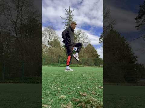 When Football Freestyle Looks This Easy ⚽️✨