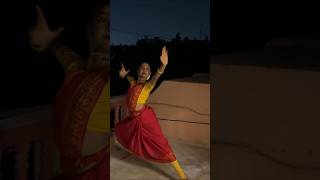 Srijono Chonde ✨||Nazrul Geeti||#imanchakraborty#nazrulgeeti#trendingshorts#viralshorts#dance