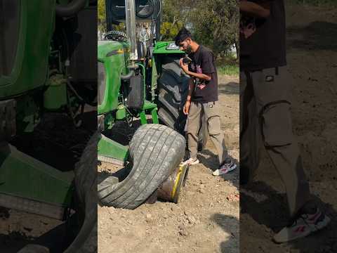 Ravi Bhai Ke tractor.ka tayr fat gya ๐#nishudashwal #hollend #tochanking ##shorts