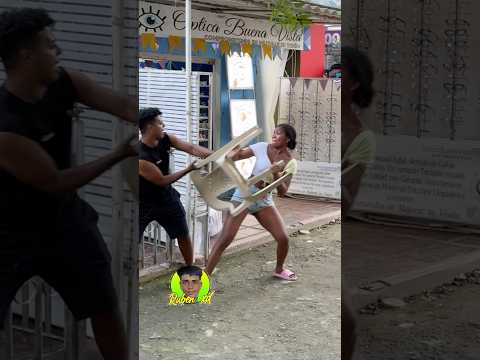 La silla misteriosa prt2#viralshort #funny #comedy #tendencias #humor #prank #