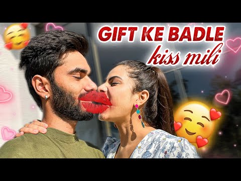 Prank Karne Par Diksha Se Kiss Mil Gayi | @Ayushyadav