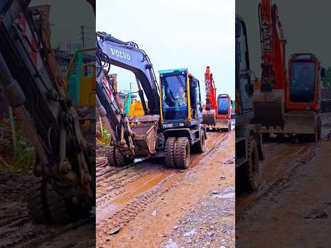 2 máy xúc nối đuôi nhau đi về, kết thúc 1 ngày làm việc năng suất. #excavator
