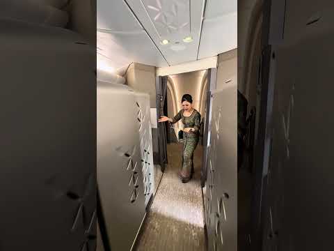 Boarding Singapore Airlines Suites