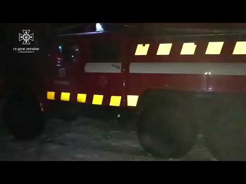 Конотопський район: рятувальники допомогли водію вивільнити вантажівку