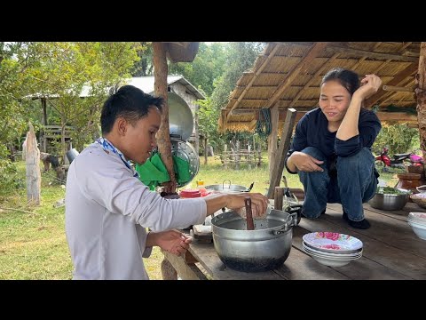 เฮ็ดลาบขมเลี้ยงพี่น้องมาช่วยเกี่ยวเข้าCooking