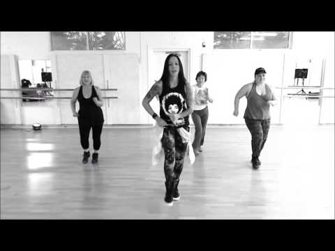 Zumba® with LO - *Sorry / Latino Remix*