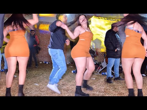 SE PASO DE BUENA 🔥 BAILANDO CUMBIA SONIDERA ( HERMOSA POBLANA LAMENTO DEL INDIO LA CONGA EXITO