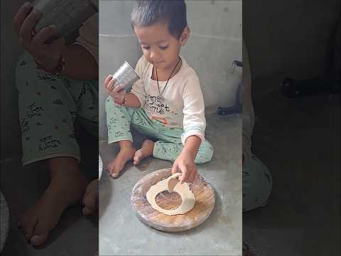 Nayra ने पकाई रोटी funny अंदाज में #shorts