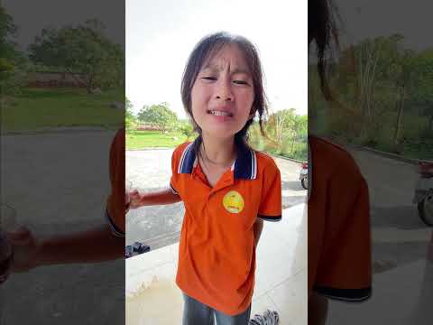 Em gái quá đáng không nghe lời chị gái mình #shorts