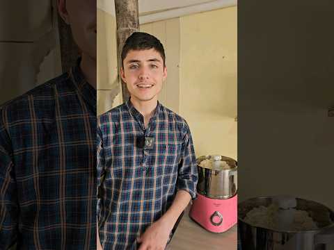 ரஷ்யாவுல இட்லி தோசை மாவு கிடைக்குமா? Russian boy speaking Tamil.