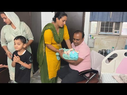 क्यों नहीं दिखाया छोटा बेबी किसी की भी | पहली बार लिया फूफा जी ने गोद में |Pal Family Vlogs