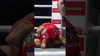 Kevin Belingon sent him FLYING 😱