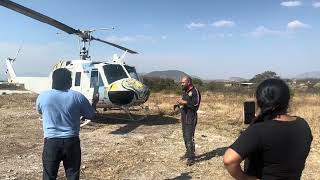 Me entrevistan al reparar un helicóptero 🚁 humor 😅