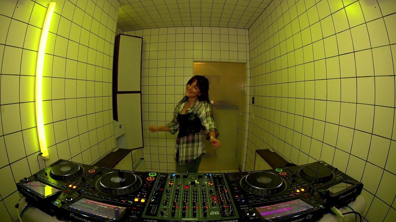 Type G | HÖR – December 4 / 2025