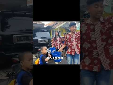egi nyawer pengamen di kasih kdm #shorts #kdm