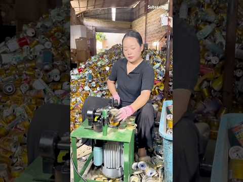 Skilled: The process of cutting the copper caps of cans #tools #skills #shorts #recycling
